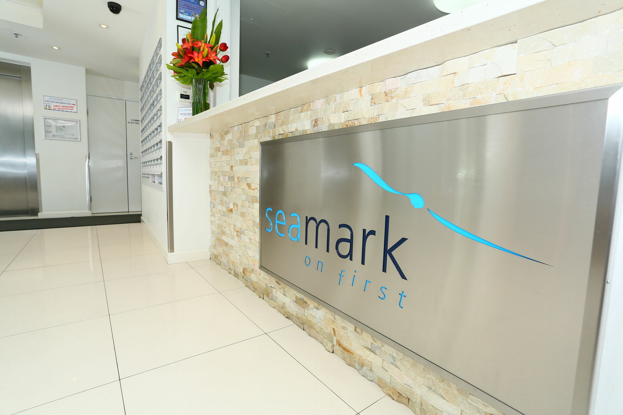 Seamark On First Мулулаба Экстерьер фото